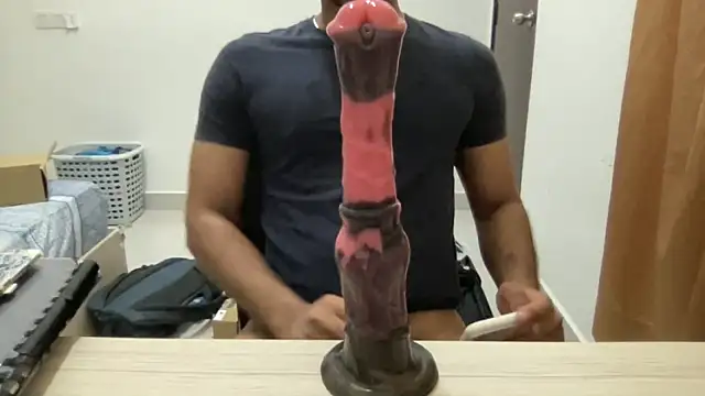 Hotmaskedboi online show from 02/10/26, 05:28