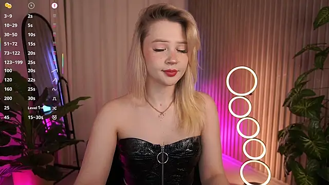 LauraWifeness online show from 12/14/25, 06:30