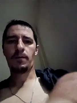 hugecock4u1990 online show from 04/08/26, 12:54