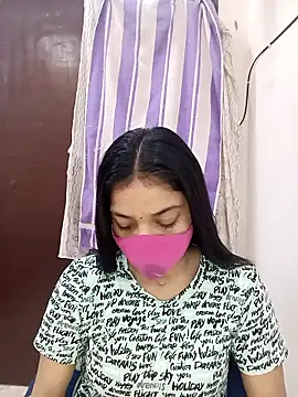 Snapshot of Cute_Rakhi8 chatting on 04/04/26, 04:22 Cute Rakhi8 online show from 04/04/26, 04:22