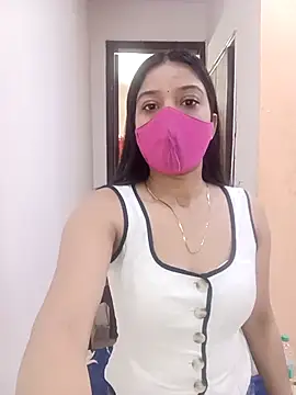 Snapshot of Cute_Rakhi8 chatting on 05/07/26, 05:13 Cute Rakhi8 online show from 05/07/26, 05:13