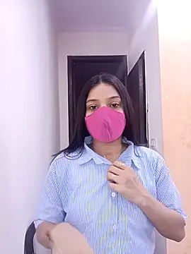Snapshot of Cute_Rakhi8 chatting on 05/10/26, 05:45 Cute Rakhi8 online show from 05/10/26, 05:45