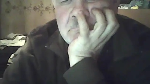 Snapshot of A1B3- chatting on 09/27/25, 04:34 A1B3- online show from 09/27/25, 04:34