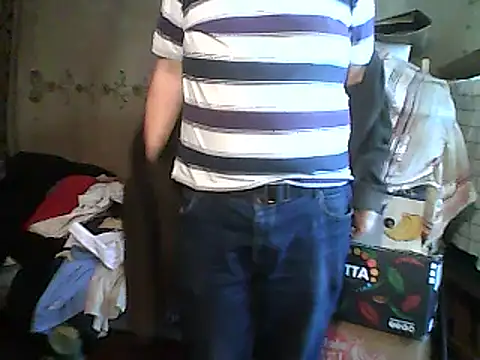 Snapshot of A1B3- chatting on 10/18/25, 01:45 A1B3- online show from 10/18/25, 01:45