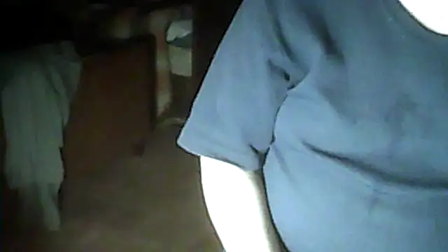 Snapshot of A1B3- chatting on 03/26/26, 05:18 A1B3- online show from 03/26/26, 05:18