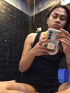 Snapshot of HOTkendraCumXxx chatting on 02/02/26, 10:25 HOTkendraCumXxx online show from 02/02/26, 10:25