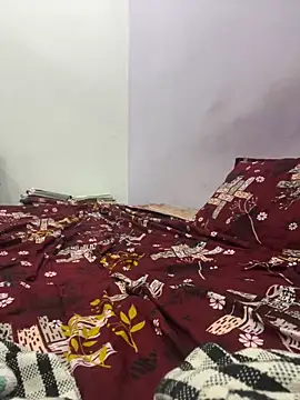 Snapshot of funny_sexxx chatting on 10/10/25, 05:56 funny sexxx online show from 10/10/25, 05:56