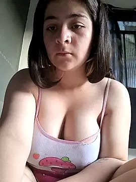 Snapshot of PrihZinhaHot chatting on 11/25/25, 09:04 PrihZinhaHot online show from 11/25/25, 09:04