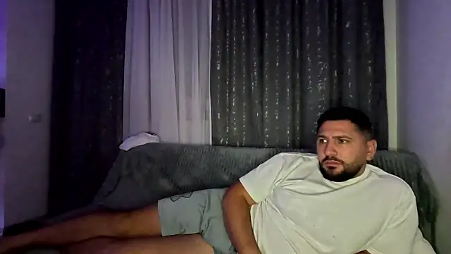 Gold Alpha Boy online show from 09/27/25, 07:30