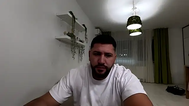 Gold Alpha Boy online show from 10/04/25, 11:52