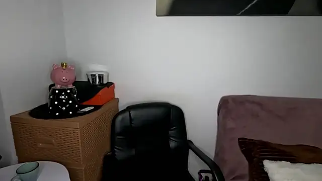 Gold Alpha Boy online show from 11/29/25, 07:55