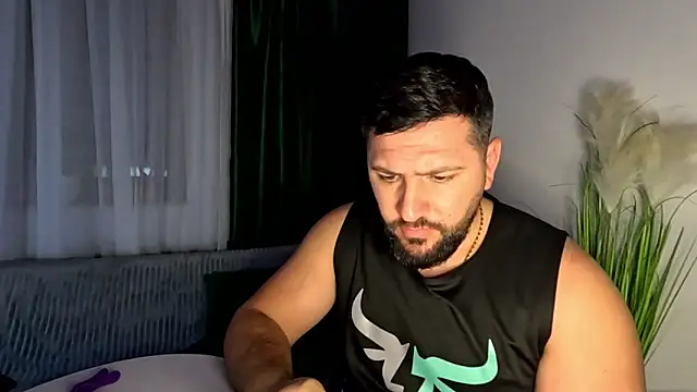 Gold Alpha Boy online show from 01/16/26, 08:24