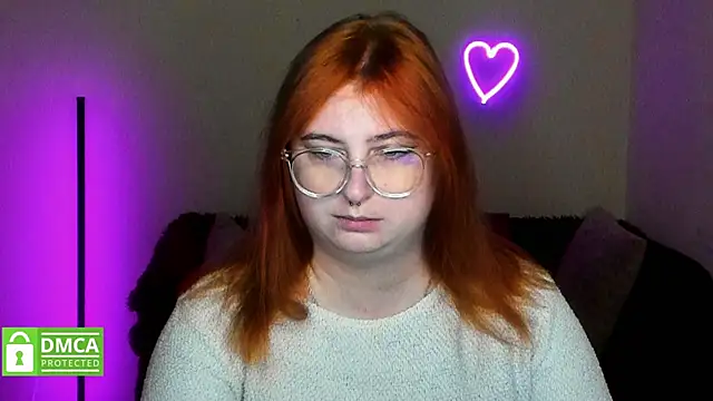 Snapshot of Alicia_love00 chatting on 10/03/25, 05:26 Alicia love00 online show from 10/03/25, 05:26