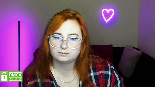 Snapshot of Alicia_love00 chatting on 10/07/25, 05:26 Alicia love00 online show from 10/07/25, 05:26