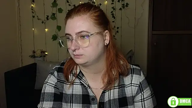 Snapshot of Alicia_love00 chatting on 10/10/25, 05:28 Alicia love00 online show from 10/10/25, 05:28
