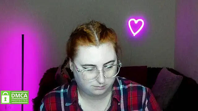 Snapshot of Alicia_love00 chatting on 10/12/25, 05:39 Alicia love00 online show from 10/12/25, 05:39