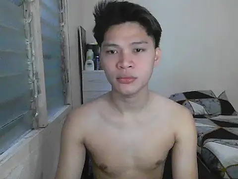 Helleron online show from 04/19/26, 09:41