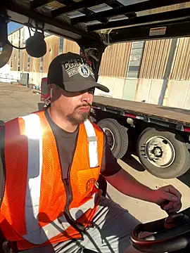 PuttieIn online show from 09/26/25, 01:59