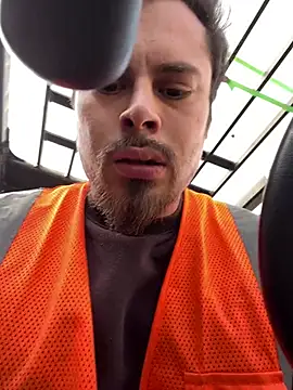 PuttieIn online show from 05/08/26, 02:11