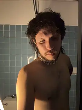 Luxx 14 online show from 12/22/25, 11:46