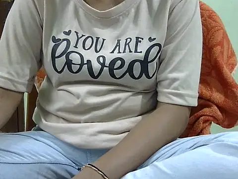 CHAMELI4747 online show from 09/24/25, 09:23