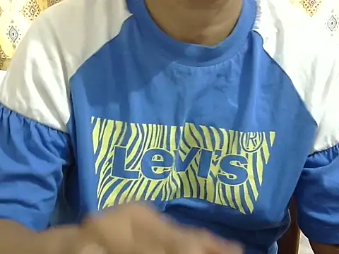 Snapshot of CHAMELI4747 chatting on 05/10/26, 09:14 CHAMELI4747 online show from 05/10/26, 09:14