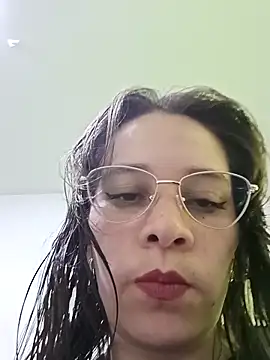 Isabella5 Brown  online show from 10/14/25, 05:03