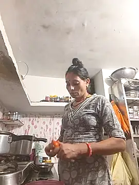 Snapshot of ISHANI-SINGH chatting on 11/19/25, 03:45 ISHANI-SINGH online show from 11/19/25, 03:45