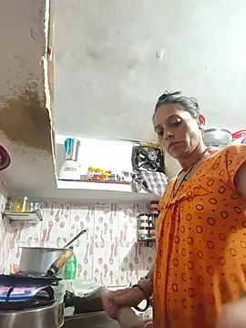 Snapshot of ISHANI-SINGH chatting on 07/14/26, 01:41 ISHANI-SINGH online show from 07/14/26, 01:41