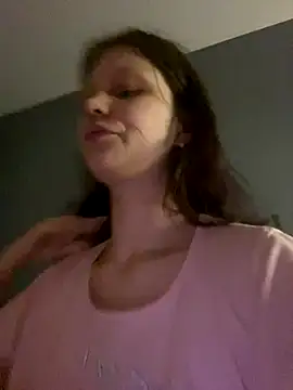 Lunliss online show from 10/26/25, 04:24