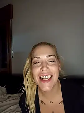 hacheacca online show from 11/23/25, 11:04