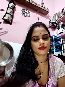 Snapshot of Cut_ragni chatting on 10/28/25, 05:04 Cut ragni online show from 10/28/25, 05:04