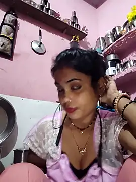 Snapshot of Cut_ragni chatting on 10/31/25, 11:50 Cut ragni online show from 10/31/25, 11:50