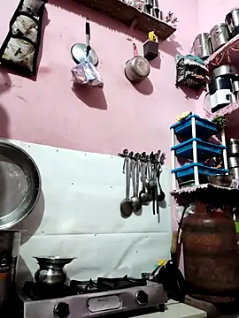 Snapshot of Cut_ragni chatting on 11/08/25, 06:07 Cut ragni online show from 11/08/25, 06:07