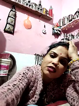 Snapshot of Cut_ragni chatting on 12/19/25, 05:09 Cut ragni online show from 12/19/25, 05:09