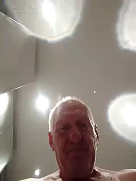 Snapshot of Solek56 chatting on 10/25/25, 06:13 Solek56 online show from 10/25/25, 06:13