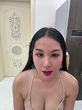 Snapshot of Candice888 chatting on 03/08/26, 04:33 Candice888 online show from 03/08/26, 04:33