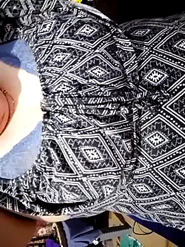 Hnonasix89 online show from 04/10/26, 11:37