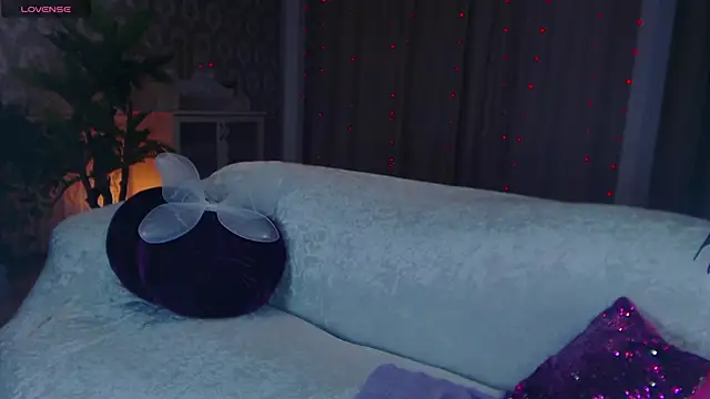 Snapshot of LiSinDoll chatting on 11/22/25, 06:23 LiSinDoll online show from 11/22/25, 06:23