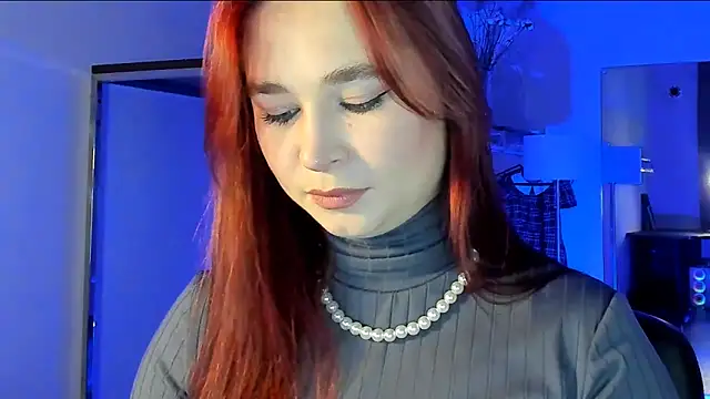 Meri Cutte online show from 12/15/25, 01:48