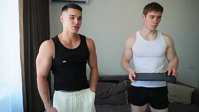 Horny boyzz online show from 05/21/26, 04:52