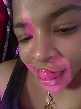 Dakota Mars online show from 04/18/26, 07:07