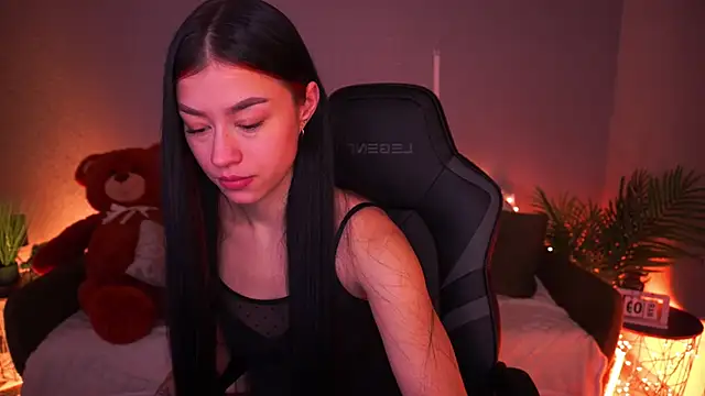 Snapshot of FataleNellie chatting on 03/09/26, 09:41 FataleNellie online show from 03/09/26, 09:41