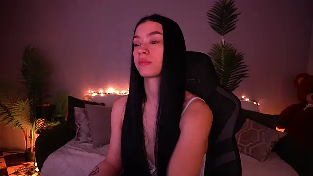 Snapshot of FataleNellie chatting on 03/26/26, 09:53 FataleNellie online show from 03/26/26, 09:53