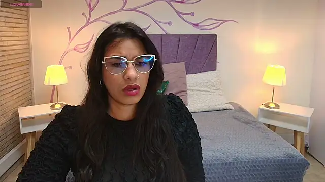 Snapshot of Lia_Blake_ chatting on 09/20/25, 11:55 Lia Blake  online show from 09/20/25, 11:55