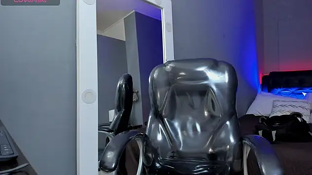 Snapshot of Jhon_snow22 chatting on 09/22/25, 01:57 Jhon snow22 online show from 09/22/25, 01:57