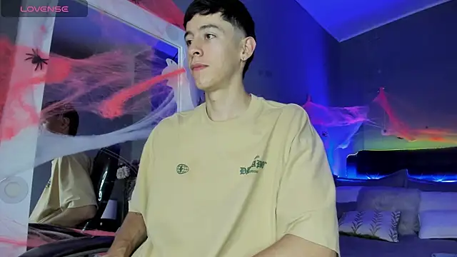 Snapshot of Jhon_snow22 chatting on 10/24/25, 03:19 Jhon snow22 online show from 10/24/25, 03:19