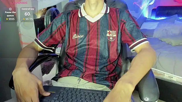 Snapshot of Jhon_snow22 chatting on 10/25/25, 02:13 Jhon snow22 online show from 10/25/25, 02:13