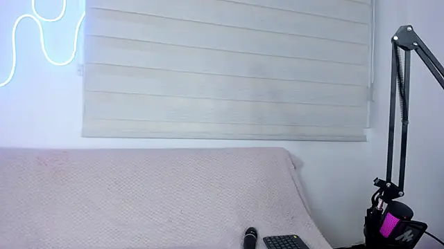 missweetpeach online show from 01/17/26, 12:04