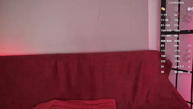 Snapshot of missweetpeach chatting on 04/12/26, 09:20 missweetpeach online show from 04/12/26, 09:20